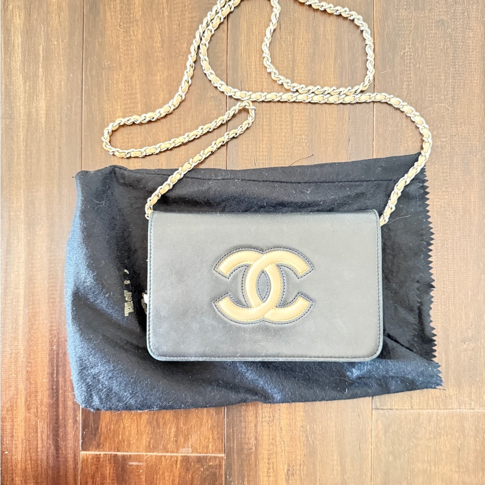 Chanel Crossbody Bag in Black with Gold Chain